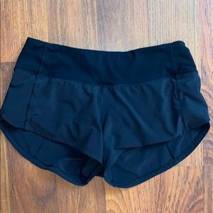 Black Lululemon Speed Up Shorts 2.5”!!!